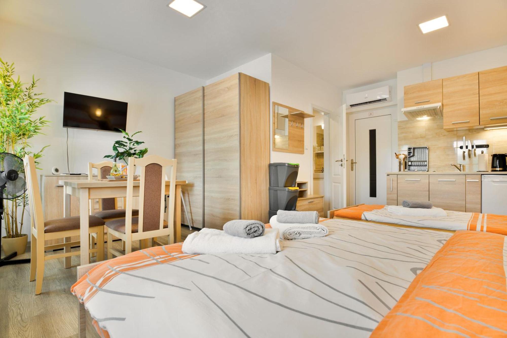 Apartmany Дечин Экстерьер фото