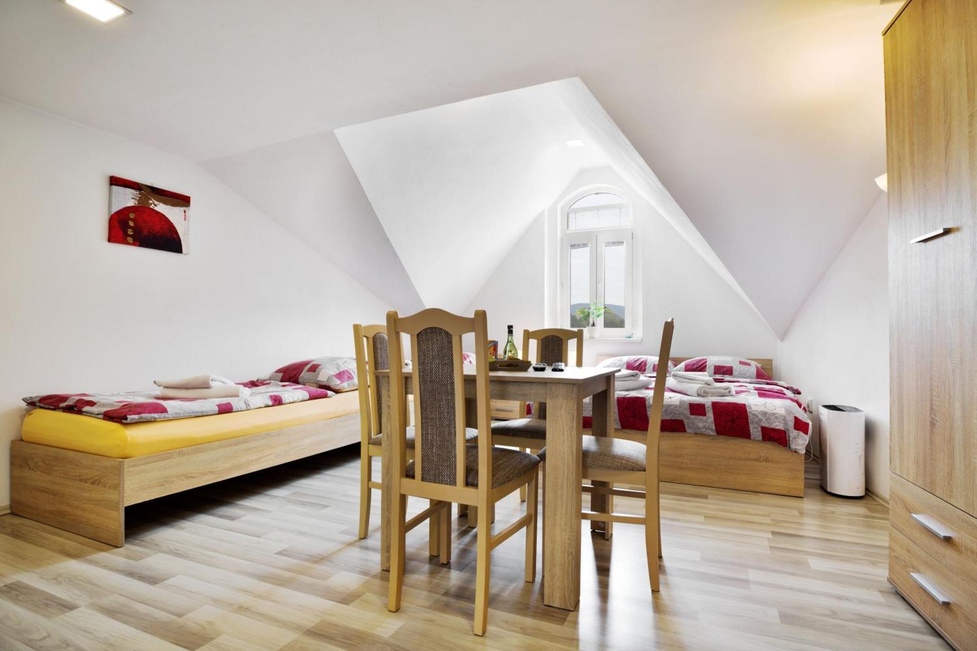 Apartmany Дечин Экстерьер фото